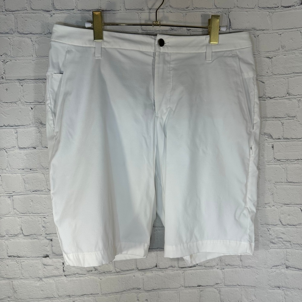Lululemon Commission Golf Shorts Mens 34 White Technical Stretch LM7AW2S